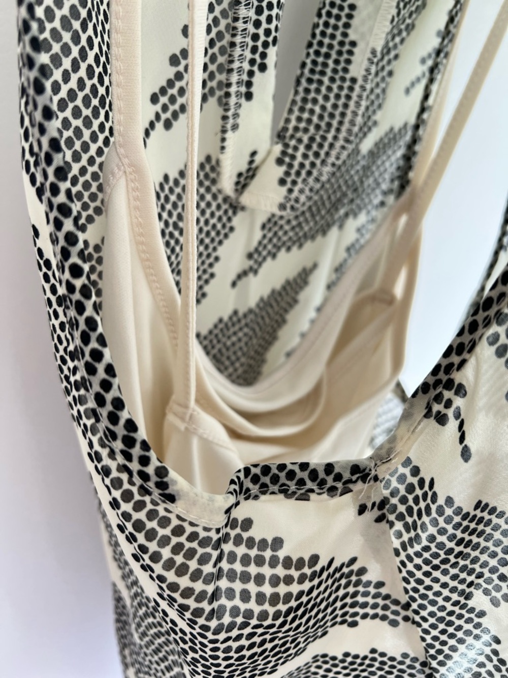 Adiva Black & Off-White Zigzag Halter Tunic Top | Women’s Medium - Picture 11 of 13